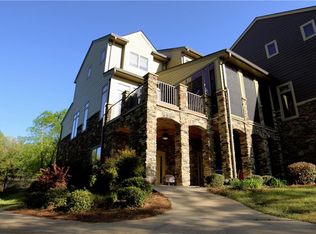 436 Sunset Point Dr, West Union, SC 29696
