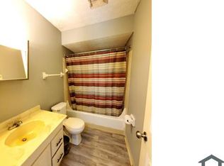 2275 Courtright Rd, Columbus, OH 43232