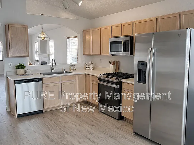 5908 Taurus Ave NW — Photo 4