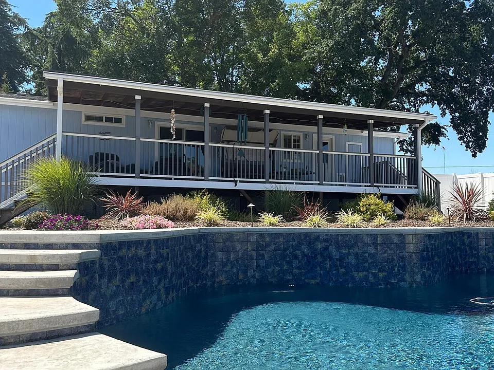 Back deck and pool