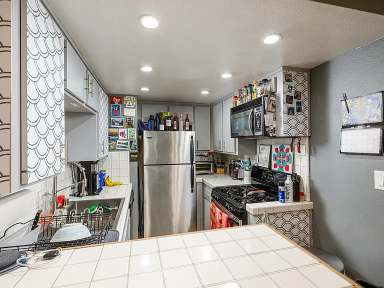 411 E Foothill Blvd #3 — Photo 5