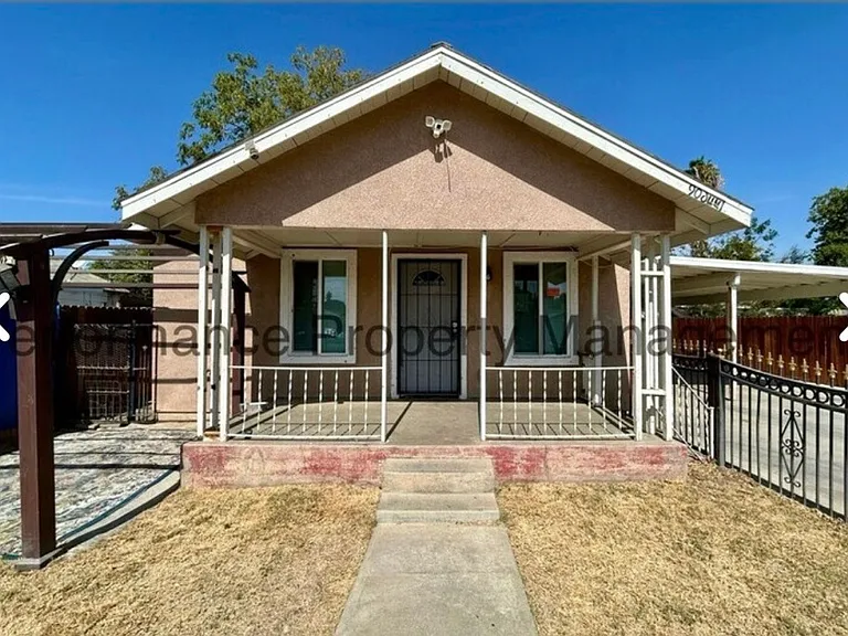 906 Wilson Ave #B — Photo 3