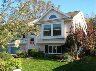 406 Rampart Blvd, New Kensington, PA 15068