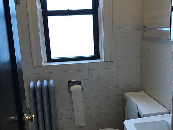 3rd image of 8304 S May St #3