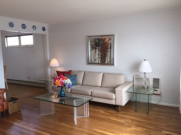 2nd image of 1366 News Ave