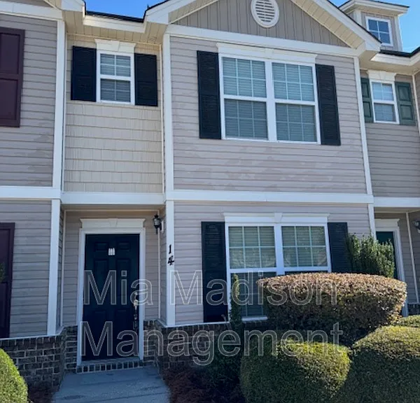 14 Winter Lake Cir — Photo 1