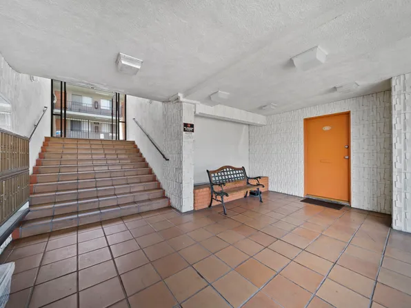 Valencia Apartments, 4560 W 120th St Unit A, Hawthorne, CA 90250