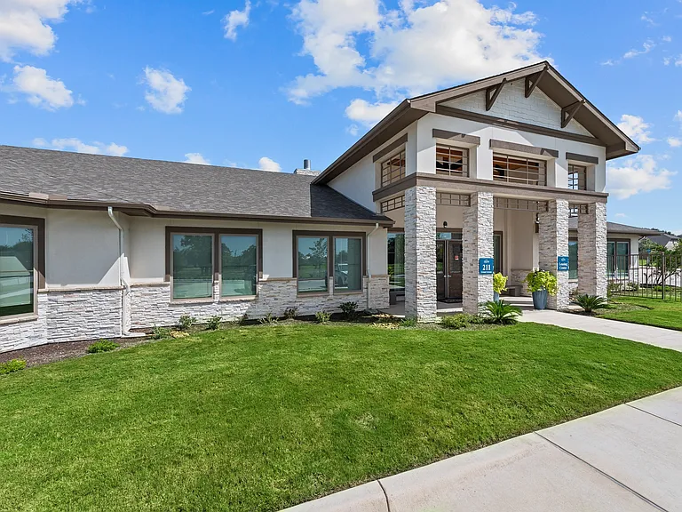 Grand at Cibolo — Photo 41