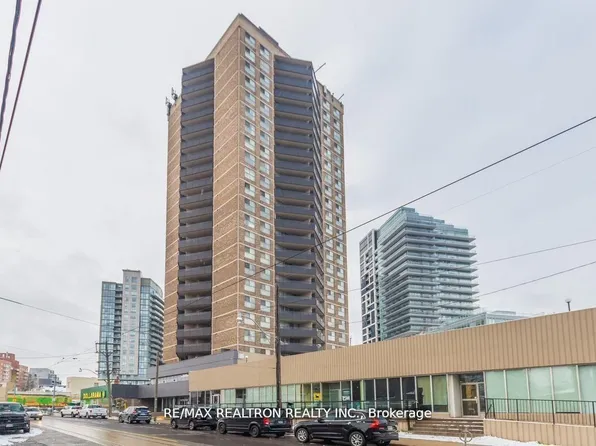 21 Vaughan Rd #1208, Toronto, ON M6G 2N2