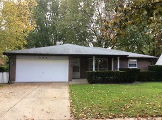 800 Hiawatha Ct, Elgin, IL 60120