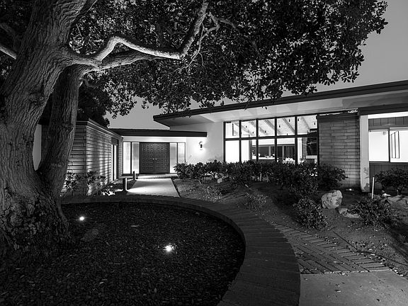 2nd image of 4478 Hortensia St