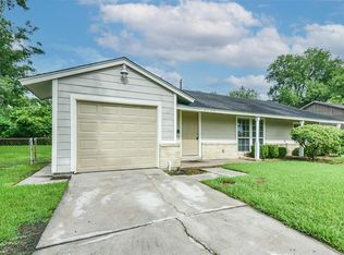 9203 Clearway Dr, Houston, TX 77033