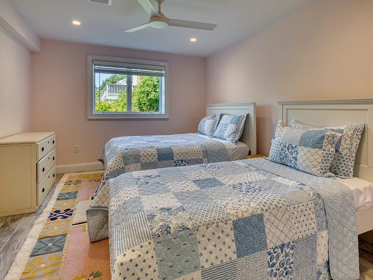 288 Fairview Ave — Photo 12