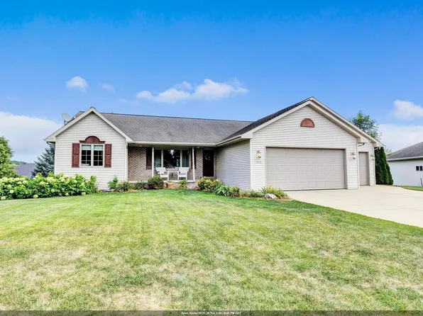 1416 Wilbert Hill Ct, Green Bay, WI 54313