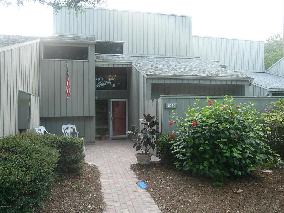 1st image of 9950 Sawgrass Dr E