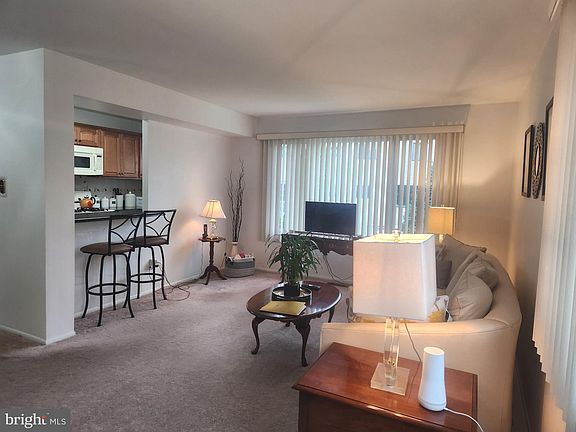 3rd image of 1512 Marcy Pl #B