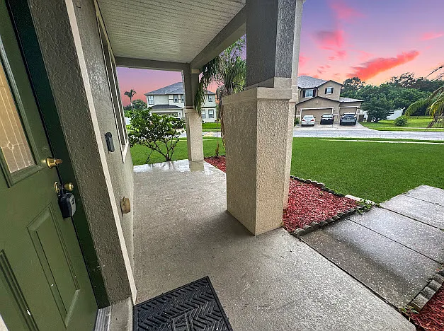 4 bed, 3142 sqft, $2,700 — Photo 4