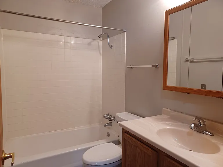 ONE & TWO BEDROOM APARTMENTS IN ANKENY! — Photo 13