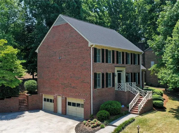 4176 Sulgrave Ct, Winston Salem, NC 27104