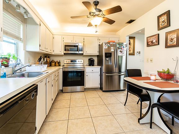 3rd image of 5954 W Arbol Dr
