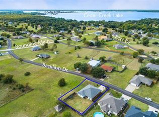 320 Backlash Dr, Mabank, TX 75156