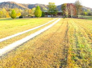 769 Bakerton Ferry Rd, Burkesville, KY 42717