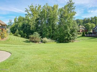 8109 Bella Woods Dr, Louisville, KY 40214