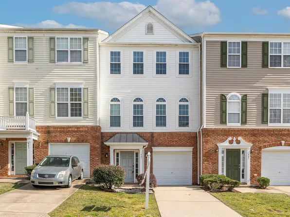 405 Coral Creek Ln, Morrisville, NC 27560