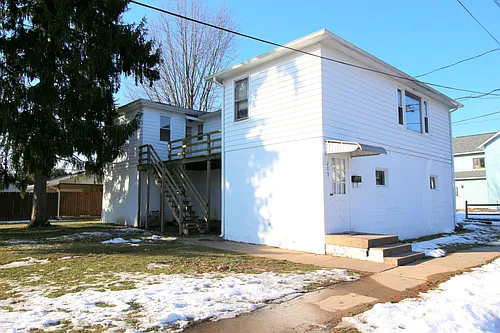209 N Washington St Photo 1