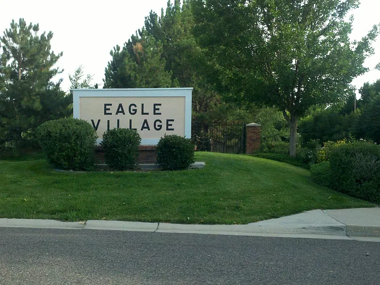 1758 Eagle St #F — Photo 6