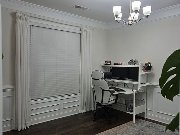 Dining/Office