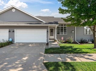 923 Robin Cir, Altoona, IA 50009