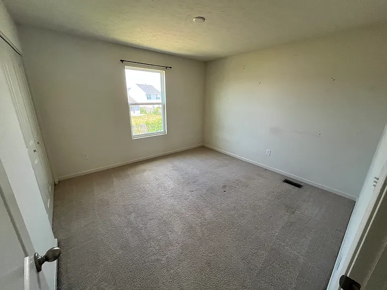 2045 Lakecrest Dr — Photo 25