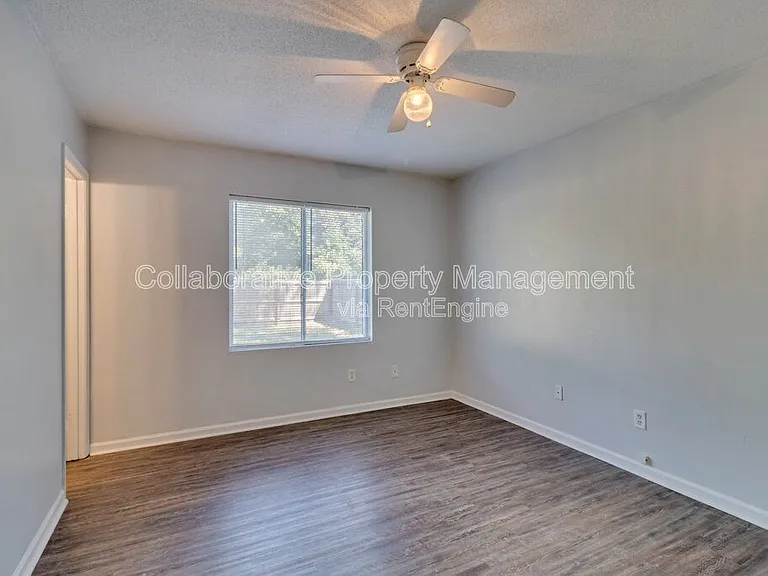 128 Pointe South Dr — Photo 9