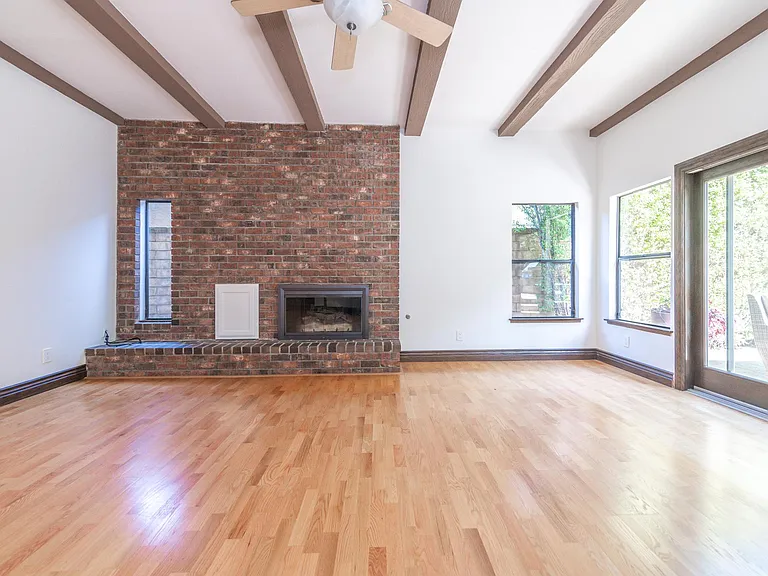 24692 Kings Rd — Photo 30