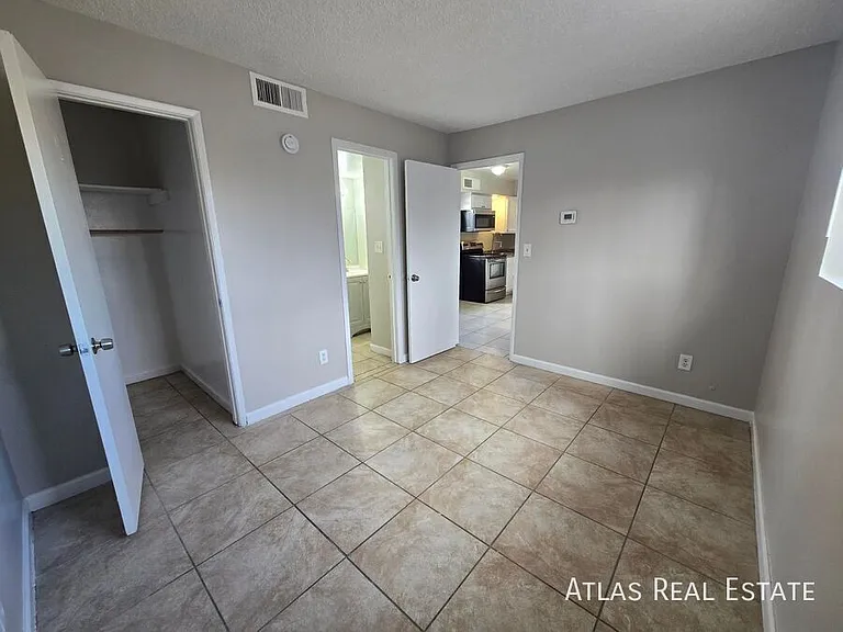 755 E Millett Ave #A — Photo 9