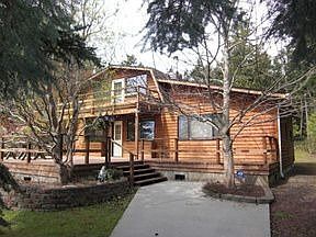 2nd image of 132 Military Rd
