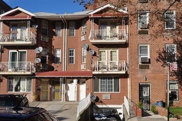 1st image of 8337 Talbot St
