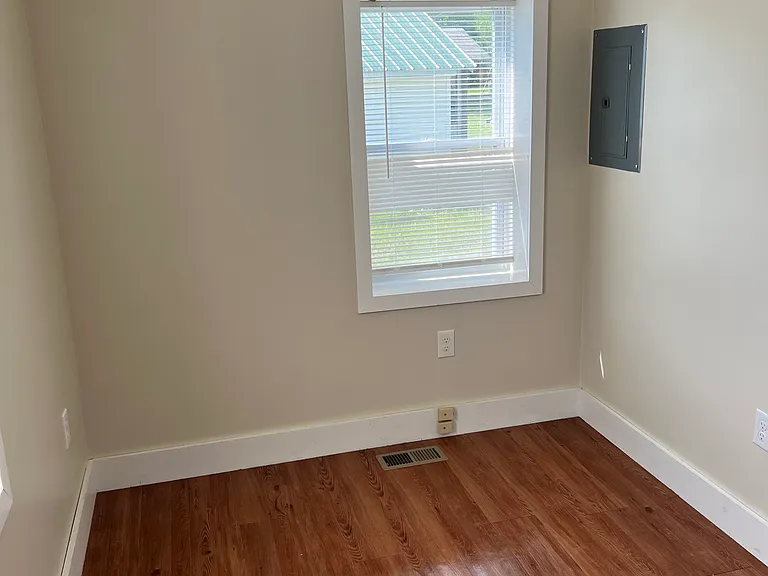 202 Pembroke St #18 — Photo 9