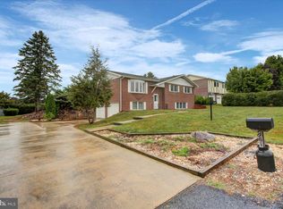 3061 Liverpool Ct, Chambersburg, PA 17201