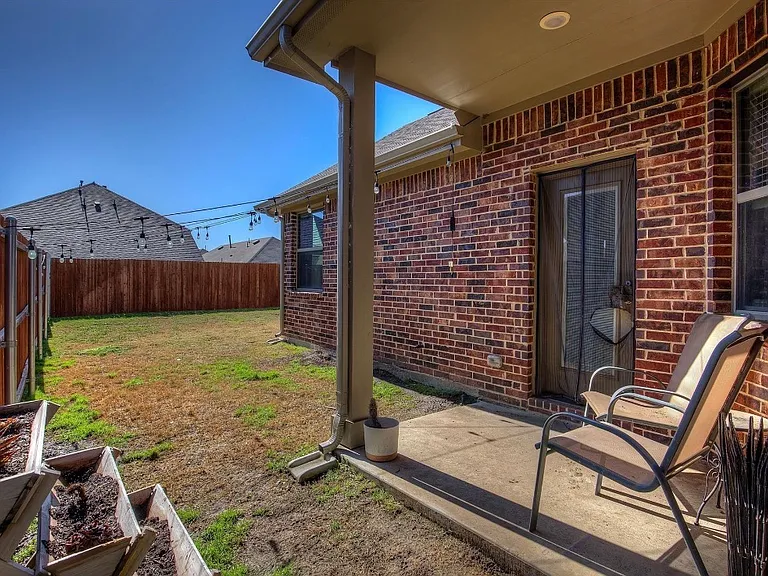 3916 Ford Dr — Photo 8