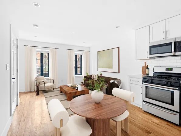 537 Chauncey Street image 1 of 8