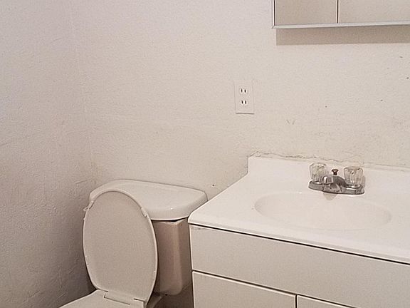 5th image of 66291 1st St APT 2