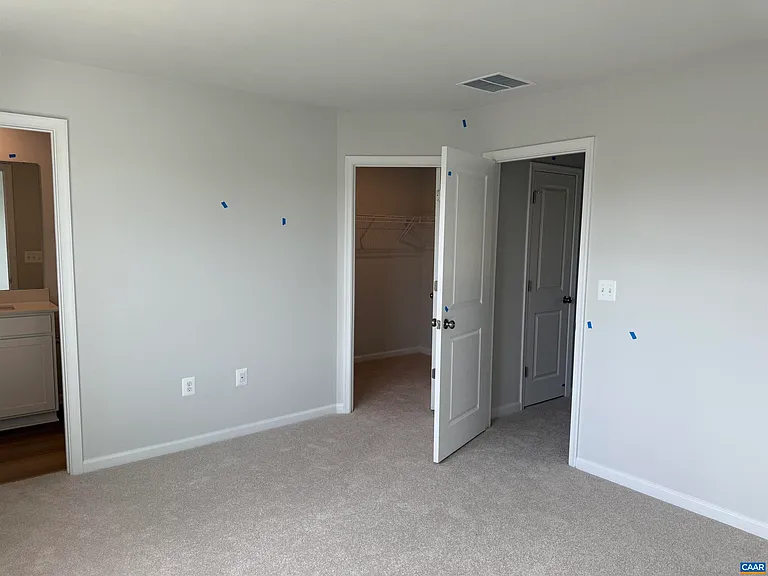 37 Laurin St — Photo 8