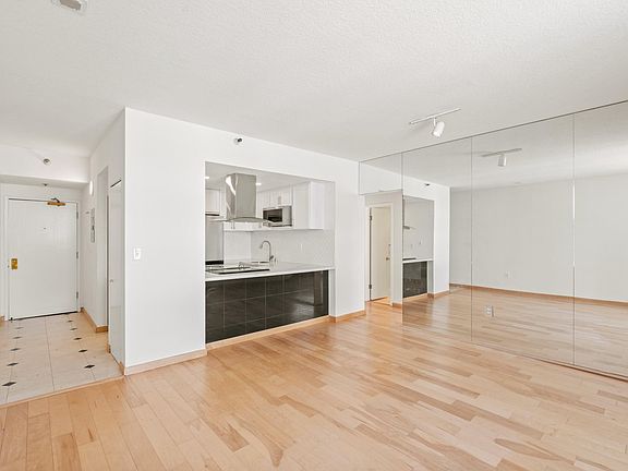 4th image of 201 Harrison St APT 520