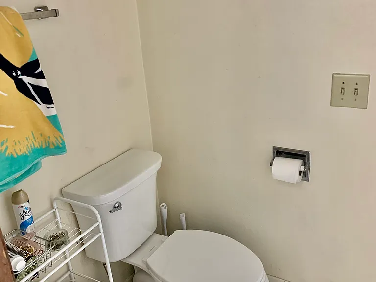 636 State St #205 — Photo 12