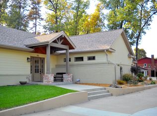 701 Woodland Dr, Paducah, KY 42001