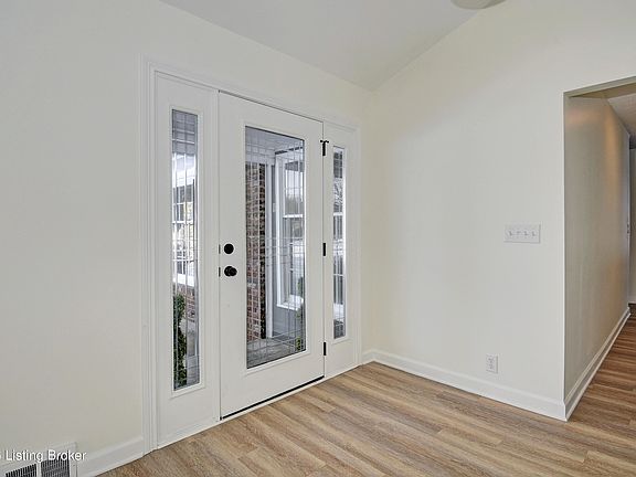 2nd image of 6404 Winthrop Ln