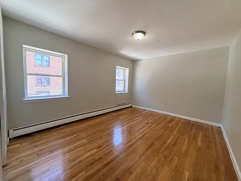 111-112 Lincoln Ave #7B — Photo 7
