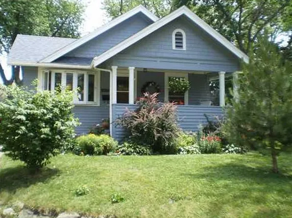 2417 E Ave Ne, Cedar Rapids, IA 52402